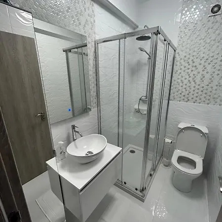 Homestay Amazon And Gray Bedrooms Albufeira